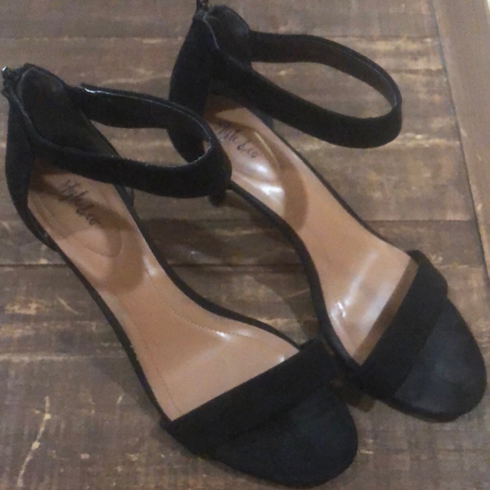 Style & Co Black Microsuede Heels